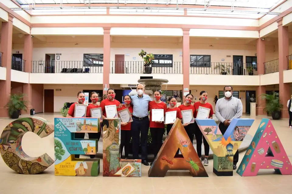 RECONOCEN A PORRISTAS CELAYENSES QUE OBTUVIERON BRONCE EN COMPETENCIA INTERNACIONAL