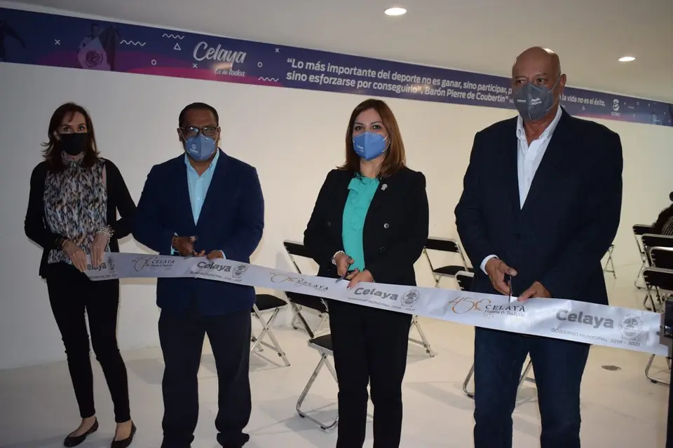 INGRESA RAMÓN CRUZ Y JAIME GÓMEZ AL RECINTO DE LOS INMORTALES