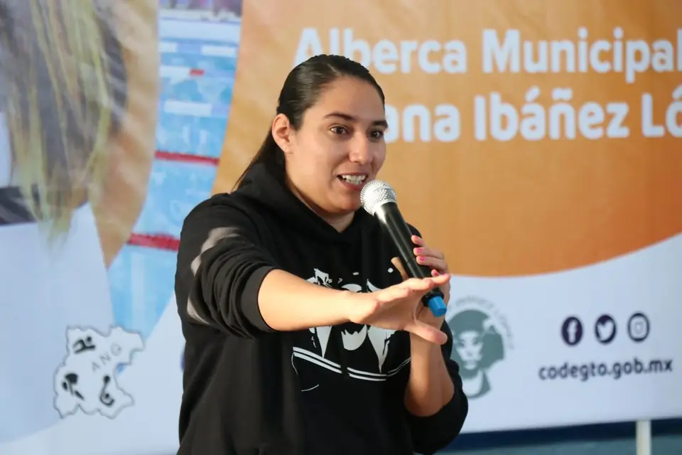 ENTREVISTA LILIANA IBÁÑEZ LÓPEZ | CLÍNICA DE NATACIÓN EN CELAYA