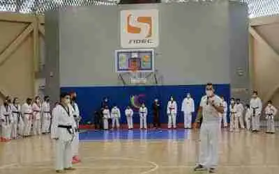 IMPARTIÓ URIEL ADRIANO SEMINARIO DE COMBATE TAEKWONDO