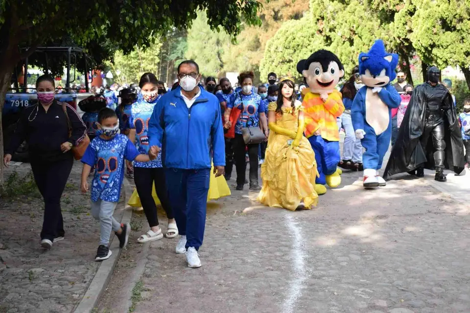 ASISTEN NIÑOS, NIÑAS Y PAPÁS A LA 6TA EDICIÓN ‘CAMINATA CALAVERITAS’