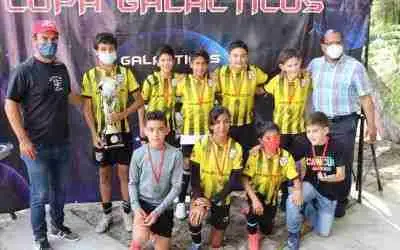 PREMIARON A LOS MEJORES DE LA 1RA ‘COPA DE FÚTBOL GALÁCTICOS 2021’