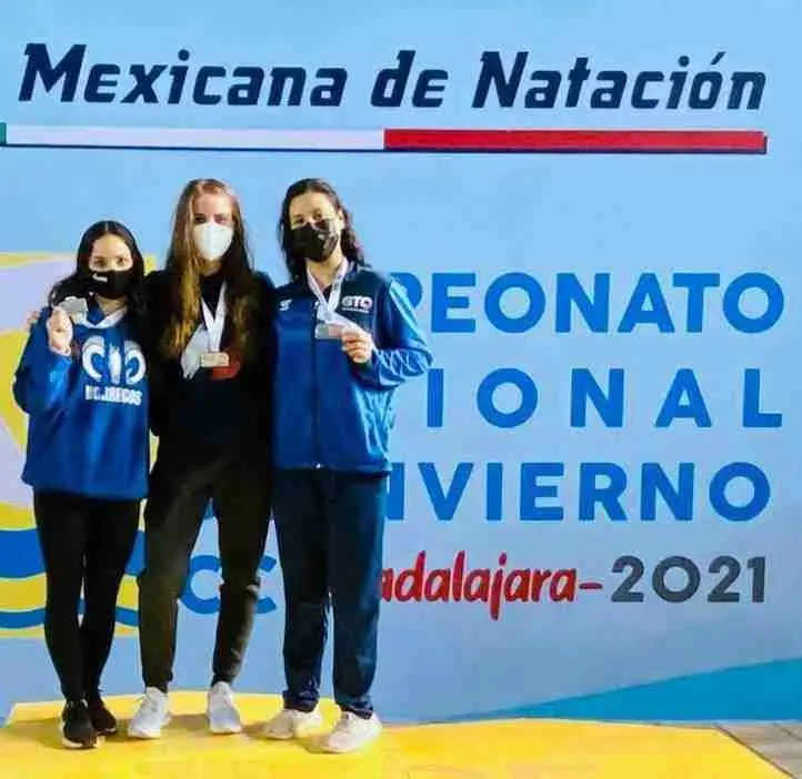 SUBEN CELAYENSES A PODIUM EN NACIONAL DE NATACIÓN 1RA FUERZA