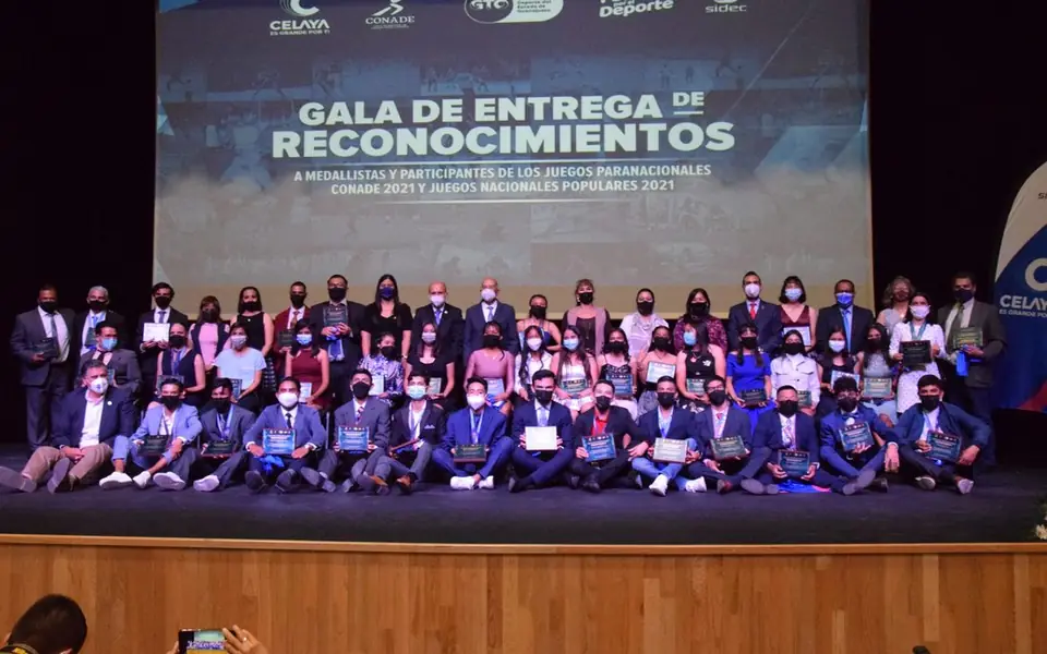 RECONOCE GOBIERNO MUNICIPAL A DEPORTISTAS Y ENTRENADORES DE JPC 2021 Y JNP 2021