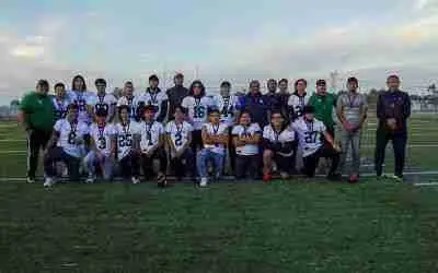 RECONOCEN A JUGADORES Y STAFF DE COACHEO DE LINCES CELAYA