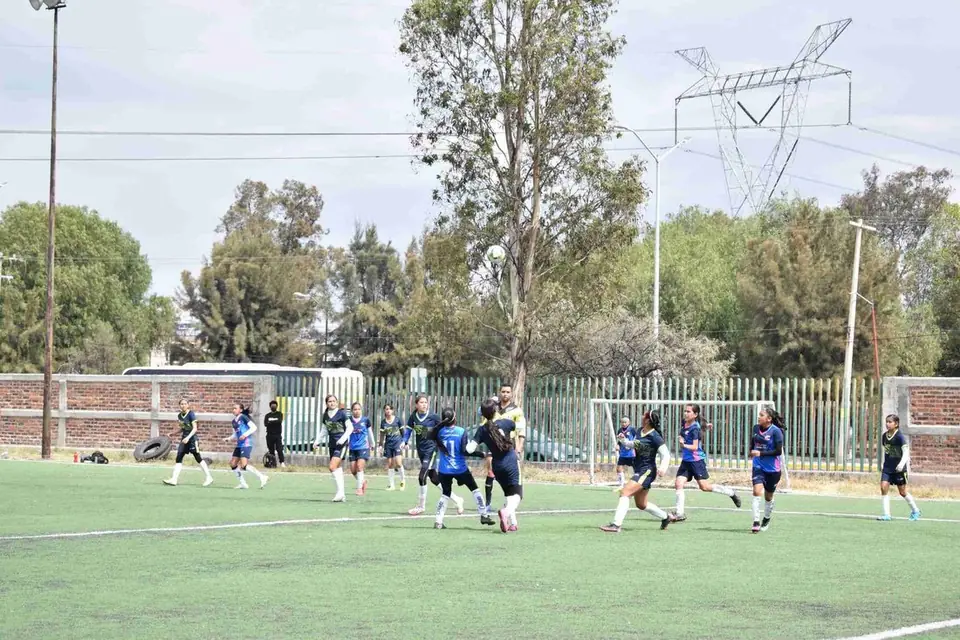 SE DISPUTARON LAS FINALES ESTATALES DE FÚTBOL FEMENIL DE NACIONALES CONADE 2022