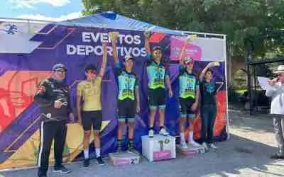 COMPITEN CICLISTAS CELAYENSES EN LAGOS DE MORENO Y PURÍSIMA DEL RINCÓN