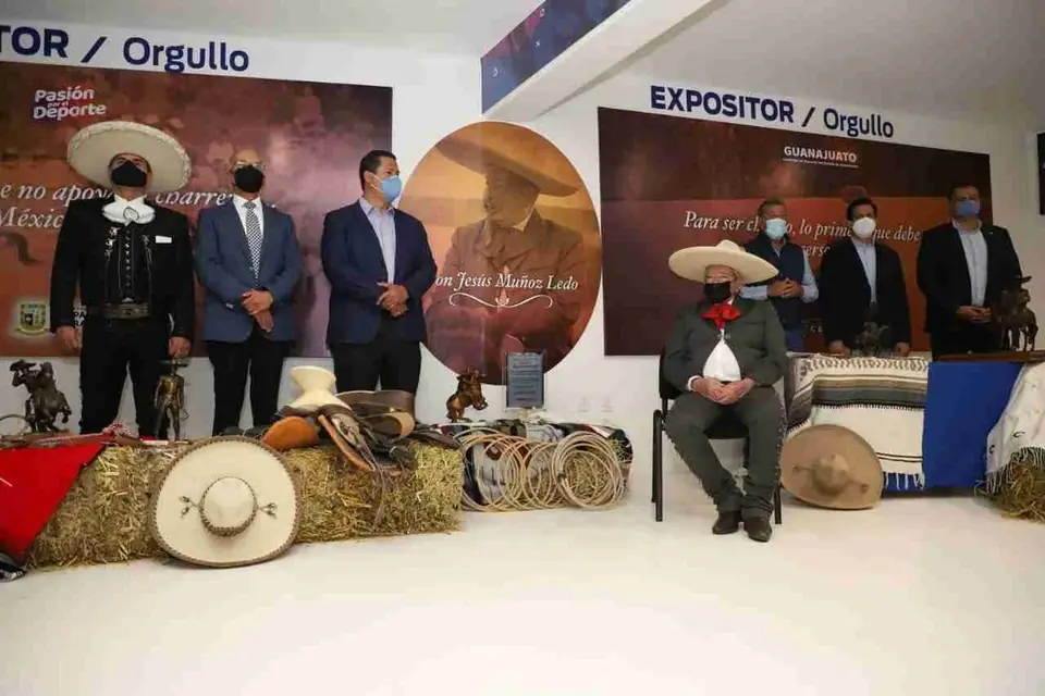 INGRESA DON JESÚS MUÑOZ LEDO AL SALÓN DE LA FAMA DEL ESTADO