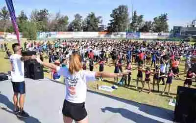 SE MUEVEN CELAYENSES EN EL DÍA MUNDIAL DE LA ACTIVACIÓN FÍSICA