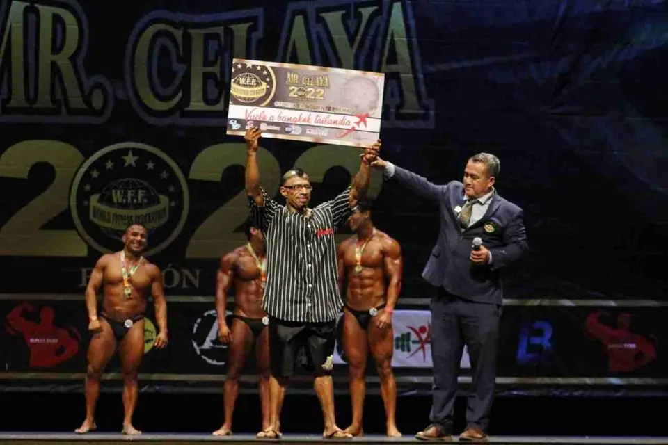 VA CELAYENSE AL MR. UNIVERSO, EN TAILANDIA