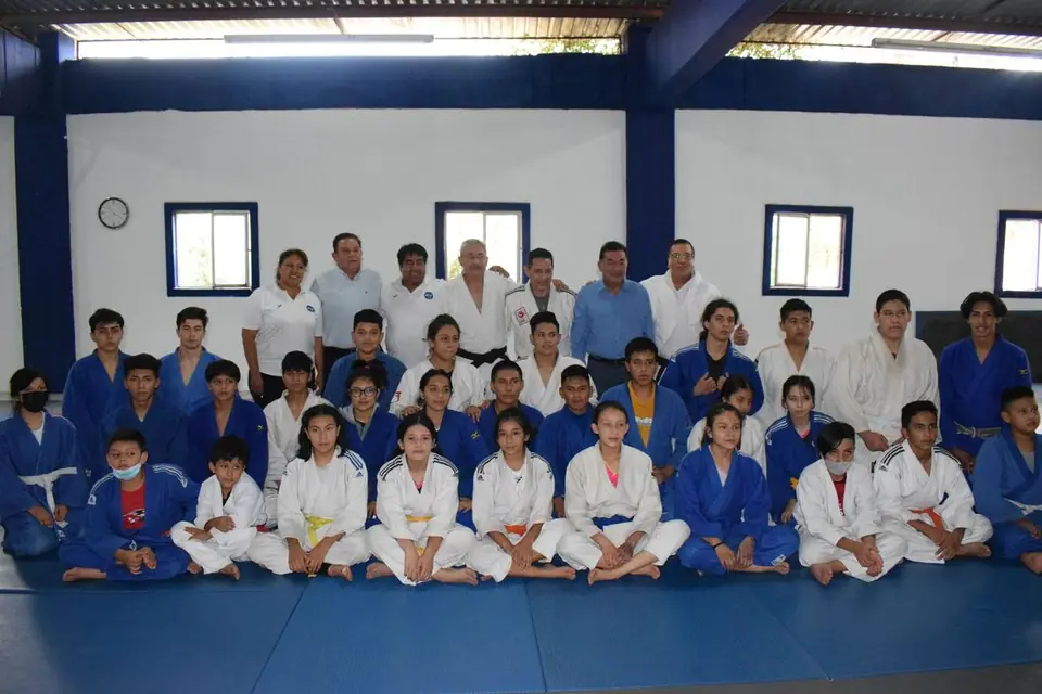 REALIZAN JUDOCAS CELAYENSES CAMPAMENTO DE PREPARACIÓN