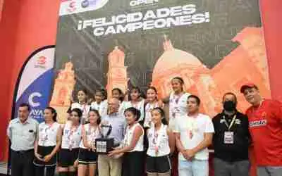 FINALIZÓ EXITOSAMENTE OPEN INTERNATIONAL DE BÁSQUETBOL EN CELAYA