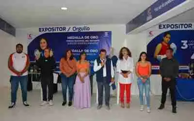 INAUGURAN EXPOSICIONES EN EL SALÓN DE LA FAMA