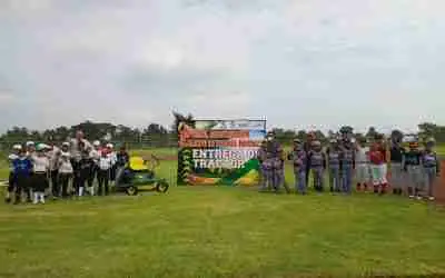 ENTREGA INCIATIVA PRIVADA TRACTOR AL SIDEC