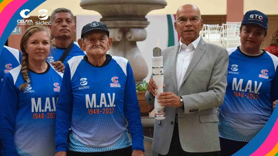 REALIZAN CAMINATA POR EL 74 ANIVERSARIO DE LA SOLICITUD PARA CONSTRUIR LA DEPORTIVA MAV