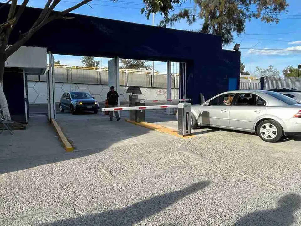 REALIZAN MEJORAS EN LA INFRAESTRUCTURA DE LA DEPORTIVA MAV
