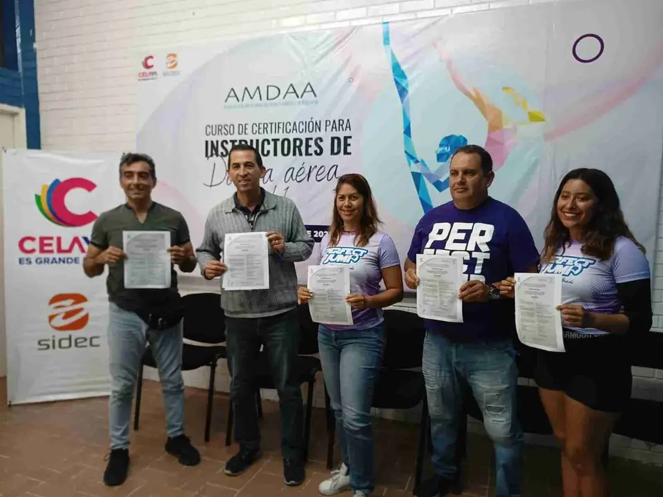 PRESENTAN CERTIFICACIÓN PARA INSTRUCTORES DE DANZA AÉREA