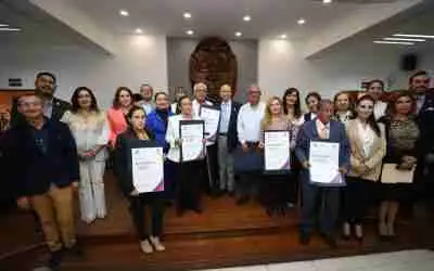RECONOCEN A NUEVOS INTEGRANTES DEL SALÓN DE LA FAMA DEL DEPORTE CELAYENSE