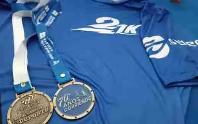 PRESENTAN PLAYERA Y MEDALLA CONMEMORATIVA DEL 70 MEDIO MARATÓN A CELAYA