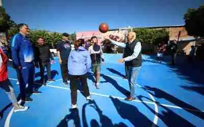 REHABILITAN CANCHA DE BÁSQUETBOL EN TAMAYO
