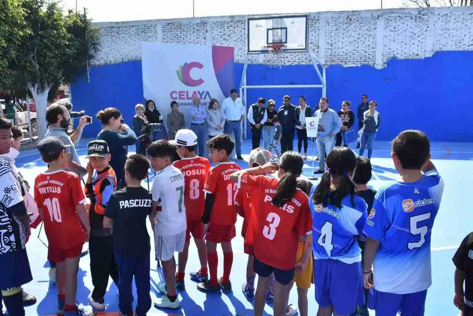 REHABILITAN CANCHA DE USOS MÚLTIPLES EN LA COLONIA LAS INSURGENTES