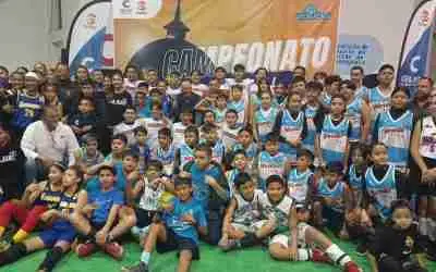 ARRANCÓ CAMPEONATO NACIONAL INFANTIL Y PASARELA DE BÁSQUETBOL