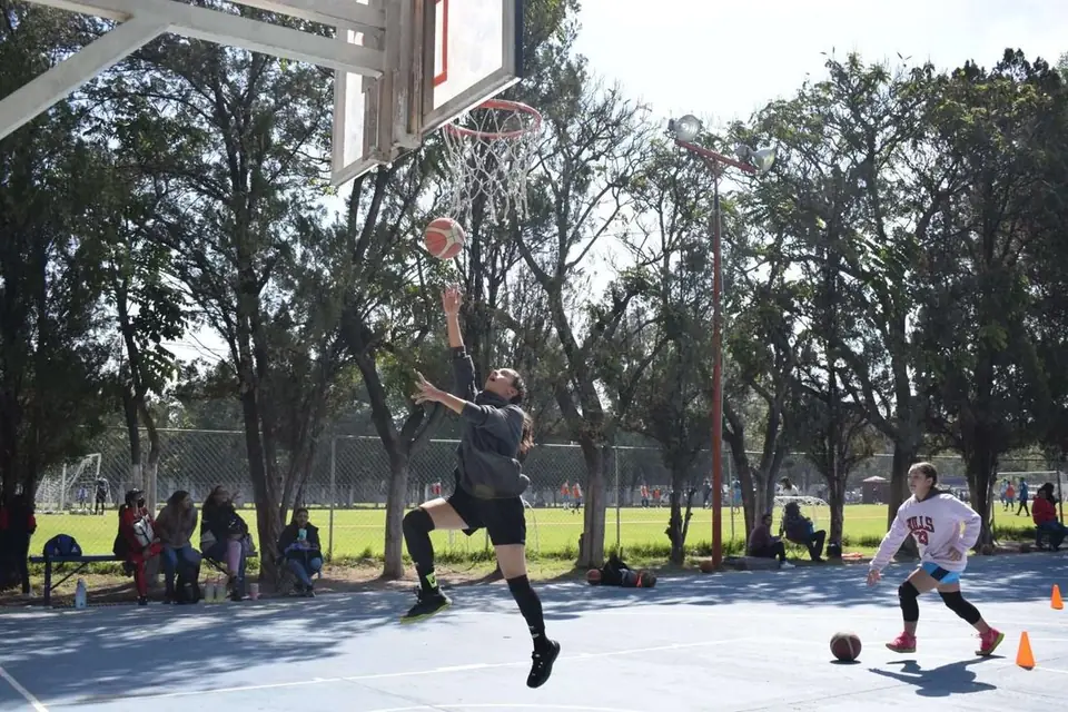 REALIZAN VISORIAS DE BALONCESTO EN LA DEPORTIVA MAV