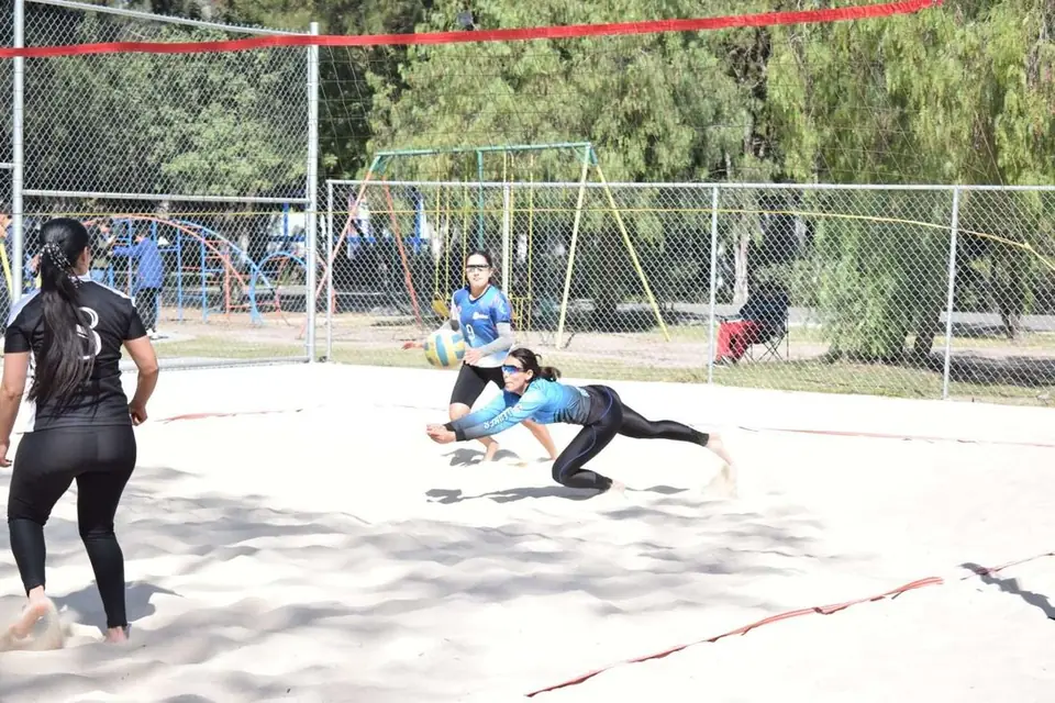 CELAYENSES CON LA MIRA EN MACRO REGIONAL DE VOLEIBOL DE PLAYA