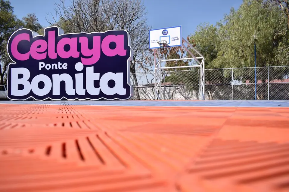 RECONSTRUCCIÓN DE LA CANCHA DE USOS MÚLTIPLES EN LA DEPORTIVA SAN JUANICO