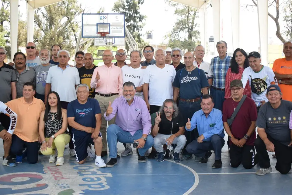 CONMEMORAN 50 ANIVERSARIO DE LA CANCHA MISTER Q
