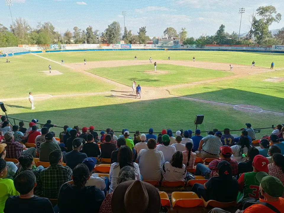 SE PUSÓ BRAVA LA NOVENA DE LEÓN AL VENCER A MARIACHIS DE GUADALAJARA