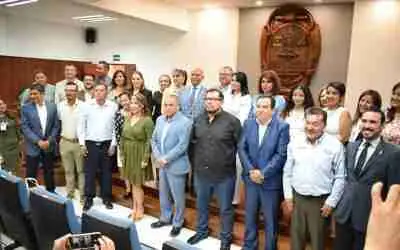 TOMAN PROTESTA INTEGRANTES DEL CONSEJO CONSULTIVO DEL SIDEC