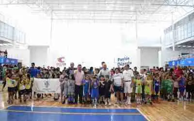 PREMIAN A LOS MEJORES DE LA LIGA DE BALONCESTO AMBC KIDS