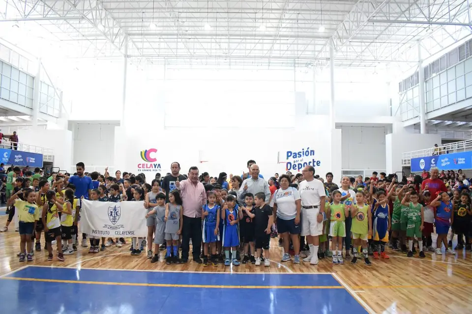 PREMIAN A LOS MEJORES DE LA LIGA DE BALONCESTO AMBC KIDS