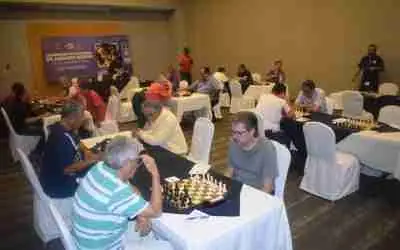 ARRANCÓ EL NACIONAL DE AJEDREZ SENIOR EN CELAYA