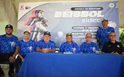PRESENTAN ACADEMIA DE INICIACIÓN DE BÉISBOL ‘CAJETEROS CELAYA SIDEC’