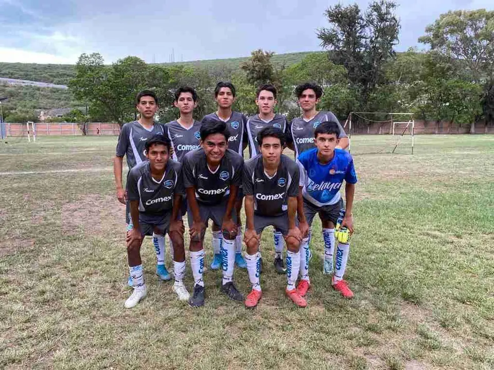 CLASIFICA EQUIPO VARONIL EN FÚTBOL 6X6 A JUEGOS NACIONALES POPULARES 2023