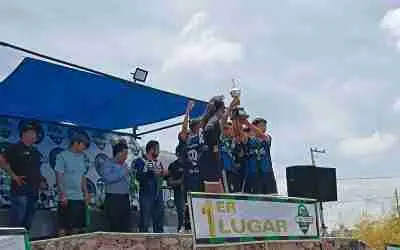 RECONOCEN A LOS MEJORES EQUIPOS DE INTERLIGAS BAJÍO ZONA CELAYA