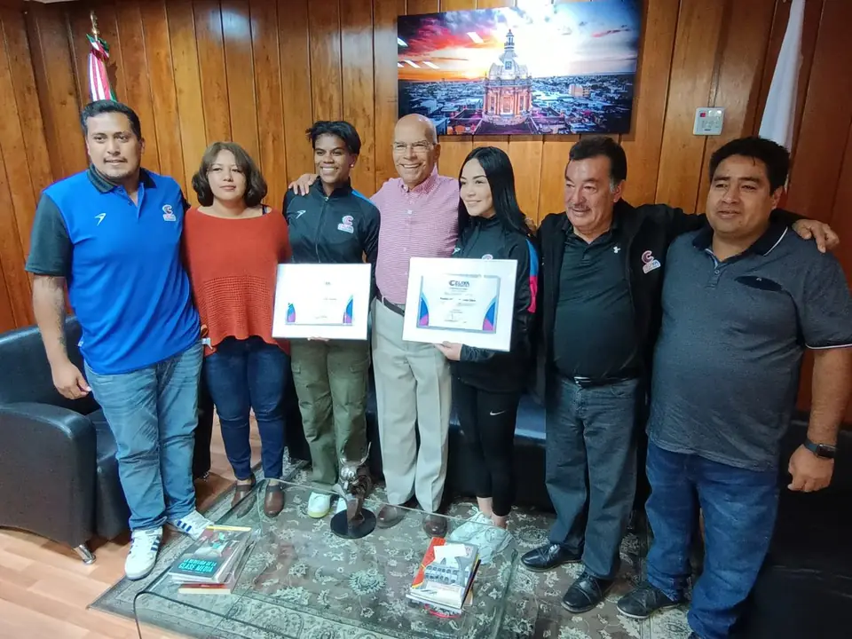RECIBE ALCALDE JAVIER MENDOZA A JUDOCAS ‘ORGULLO CELAYENSE’ Y MEDALLISTAS CENTROAMERICANAS