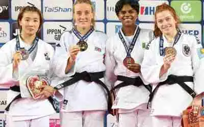 GANA PRISCA AWITI BRONCE EN EL GRAND PRIX DE JUDO