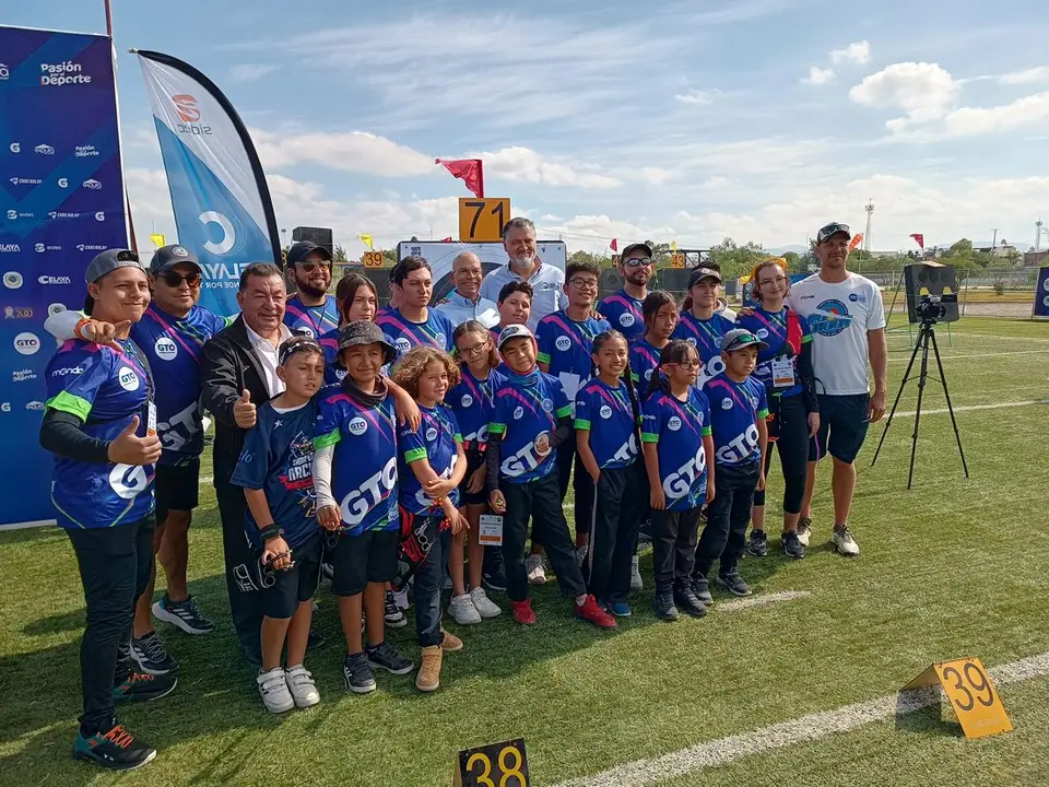 INAUGURAN II CAMPEONATO NACIONAL INFANTIL DE TIRO CON ARCO Y BAREBOW EN CELAYA