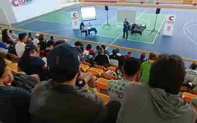 SE CAPACITAN ENTRENADORES EN PSICOLOGÍA DEL DEPORTE