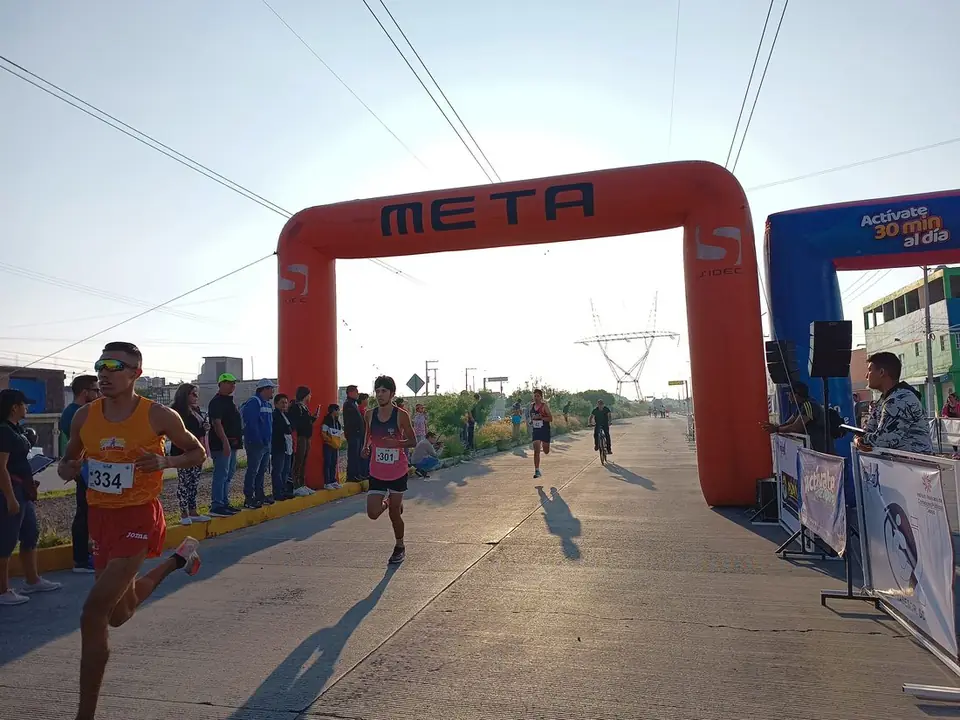 REALIZAN 12VA CARRERA ‘IMPULSO POR TU SALUD’