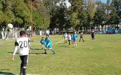 ARRANCÓ EL TORNEO DE FÚTBOL DE COMUNIDADES