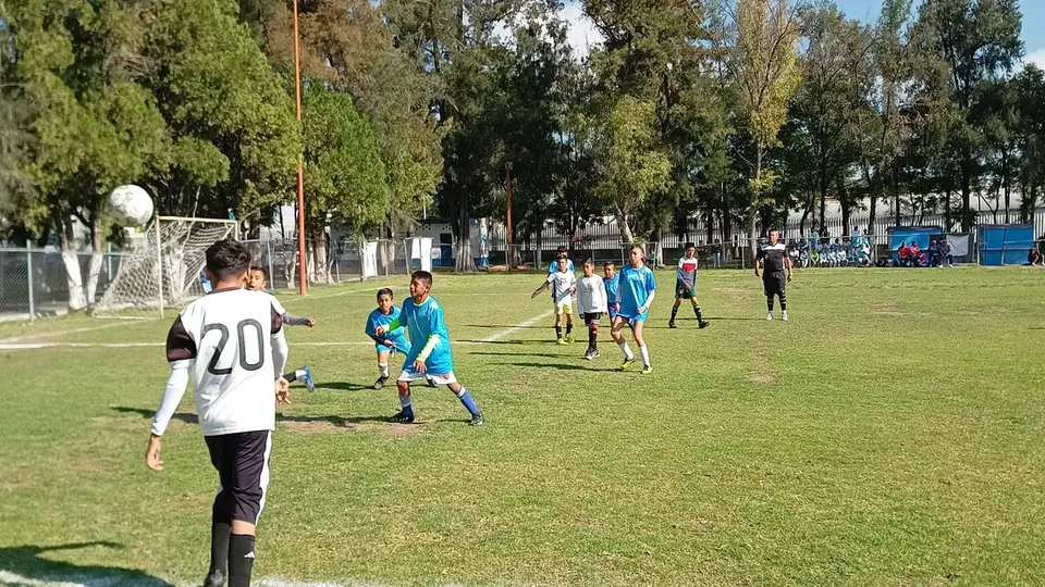 ARRANCÓ EL TORNEO DE FÚTBOL DE COMUNIDADES