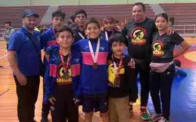 DESTACAN LUCHADORES CELAYENSES EN TORNEO NACIONAL