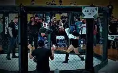 PARTICIPAN PELEADORES CELAYENSES EN TORNEO DE ARTES MARCIALES
