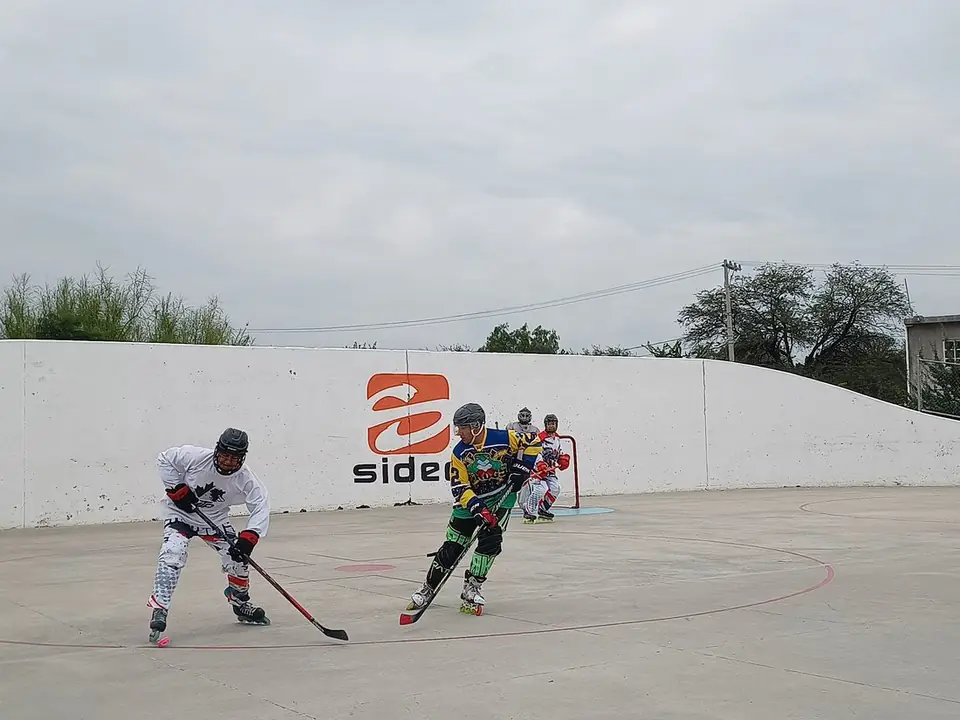 PREMIAN A LOS MEJORES DE LA LIGA MUNICIPAL DE HOCKEY IN LINE CELAYA