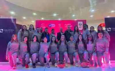 PRESENTAN JUGADORAS DEL EQUIPO PROFESIONAL DE BÁSQUETBOL TORITAS CELAYA