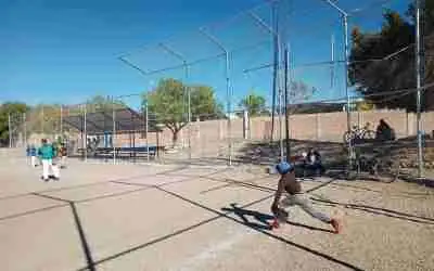 SUPERVISAN INFRAESTRUCTURA DEPORTIVA EN COMUNIDADES